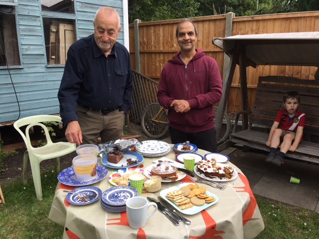 Shammi and Martyn tuck in!